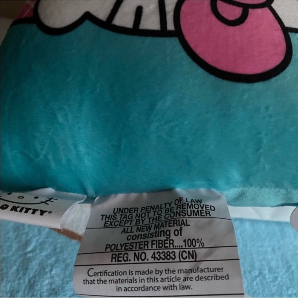 Hello Kitty Bundle - Picture 3 of 8